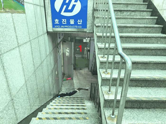 사진 04