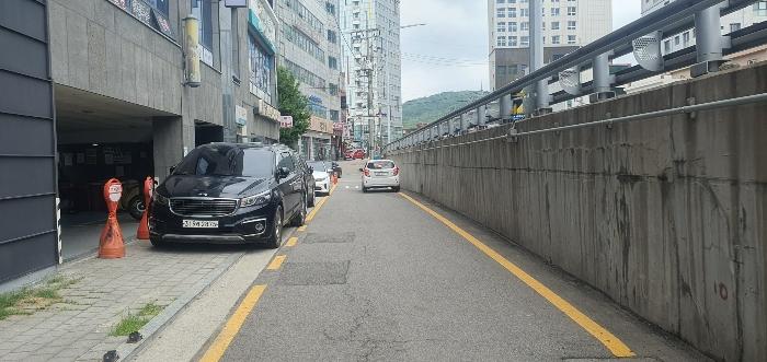 사진 03