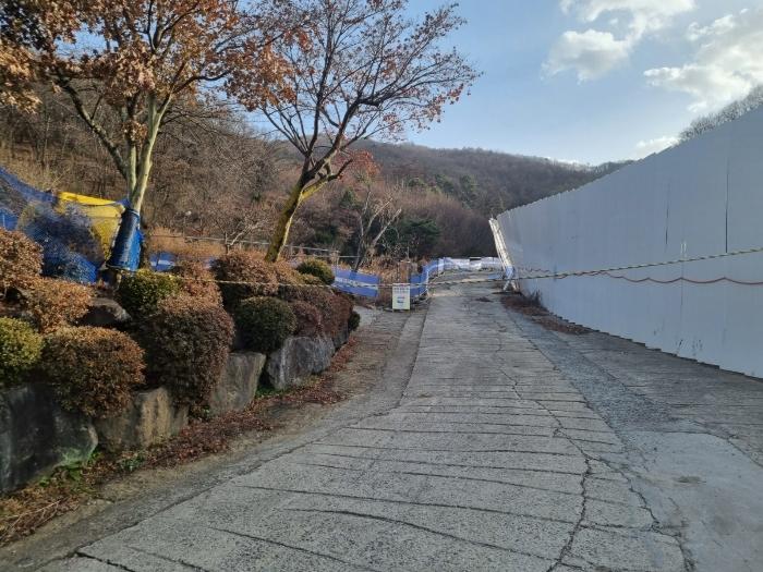 사진 02