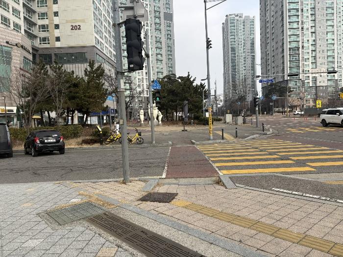 사진 04