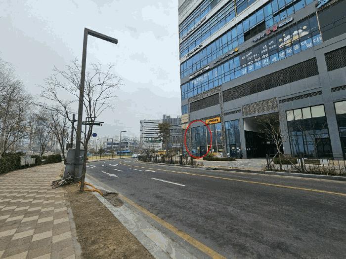 사진 04