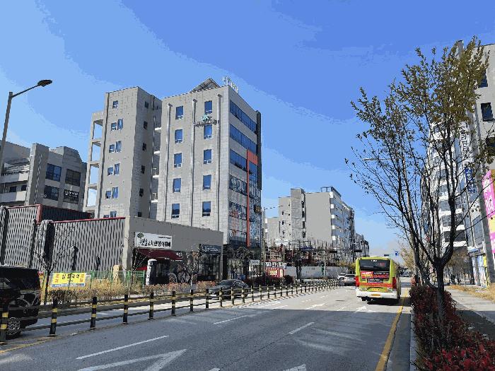 사진 04