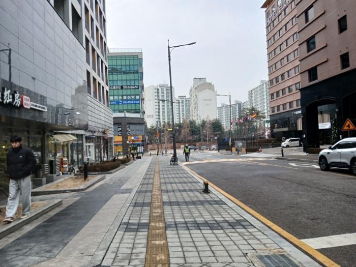 사진 04