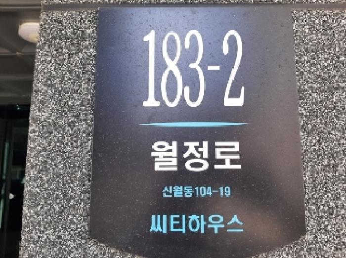 사진 03