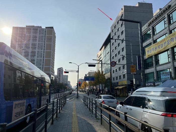 사진 04